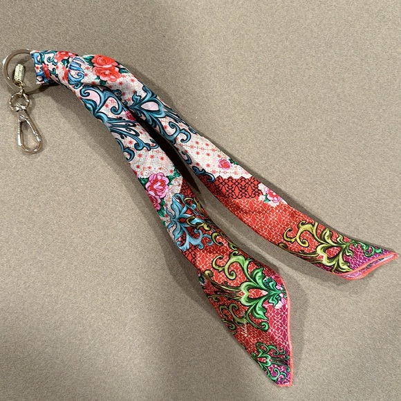 Johnny Was scarf keychain 🔑 - Picture 2 of 4